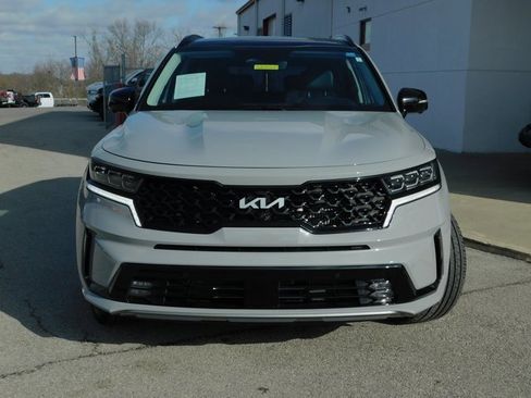 Used 2022 Kia Sorento SX image 3