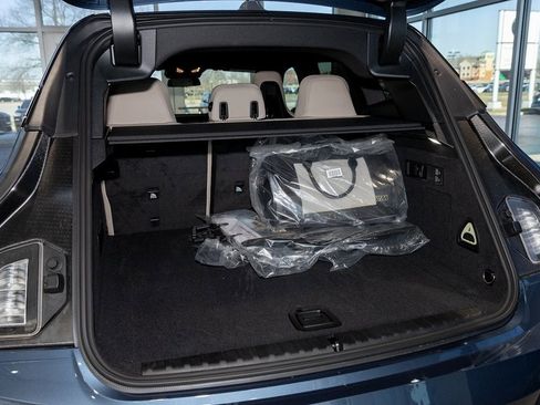 New 2026 BMW iX xDrive45 w/ Premium Package image 11