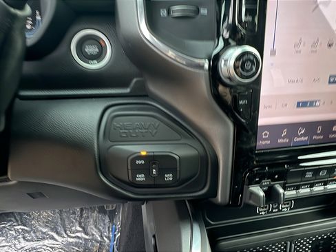 New 2026 RAM 2500 Laramie w/ Night Edition image 27