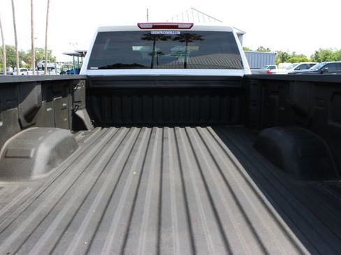 Used 2025 Chevrolet Silverado 2500 W/T w/ WT/CX Safety Package AWD/4WD image 10