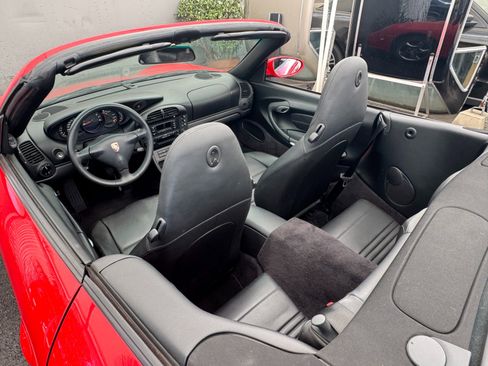 Used 2002 Porsche 911 Cabriolet image 24