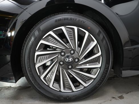 Certified 2025 Hyundai Sonata SEL FWD image 30