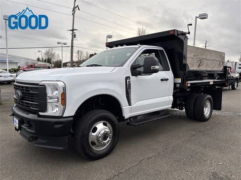 Used 2024 Ford F350 XL w/ Snow Plow Prep Package image 10