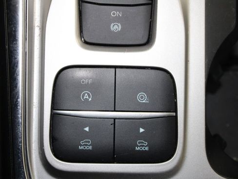 Used 2021 Ford Explorer XLT w/ Equipment Group 202A image 46