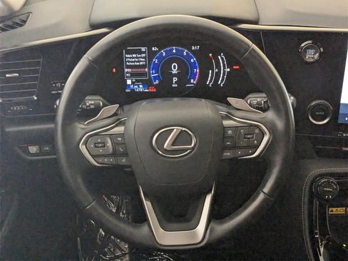 Used 2025 Lexus NX 250 FWD image 8