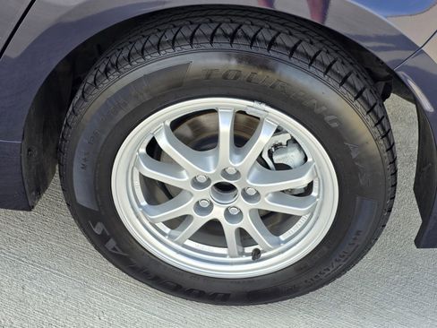 Used 2022 Toyota Corolla LE image 31