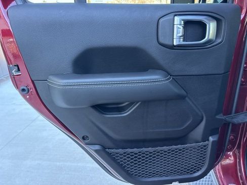 Used 2021 Jeep Wrangler Unlimited Sahara w/ Cold Weather Group image 17