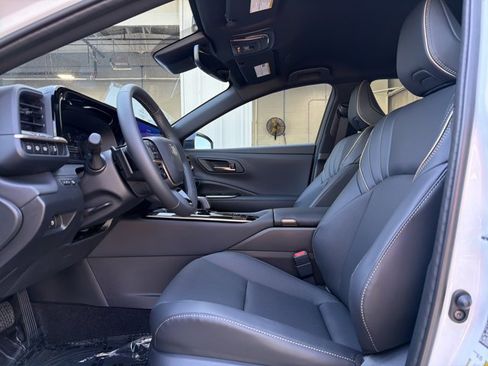 New 2026 Toyota Crown Signia AWD/4WD image 11