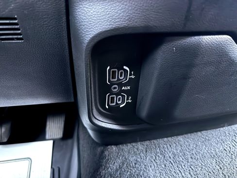 Used 2023 RAM 1500 Big Horn image 26