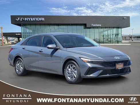 New 2026 Hyundai Elantra Hybrid FWD image 1