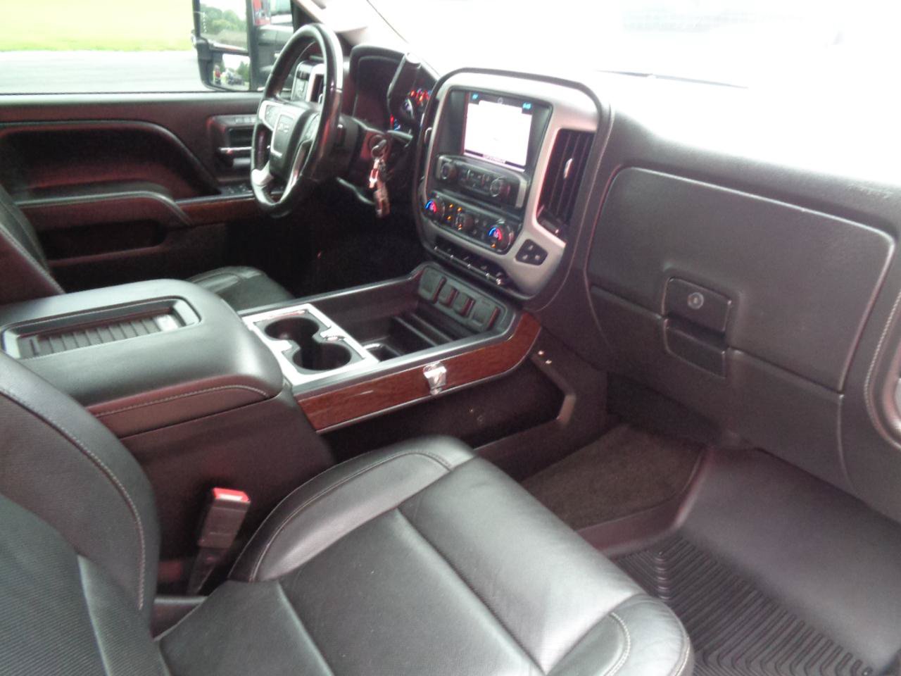 Used 2017 GMC Sierra 2500 SLT AWD/4WD image 13