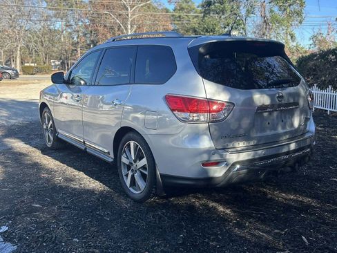 Used 2015 Nissan Pathfinder Platinum image 4