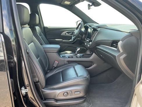 Used 2023 Chevrolet Traverse LT AWD/4WD image 22