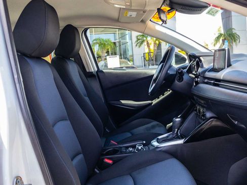 Used 2018 Toyota Yaris iA FWD image 19