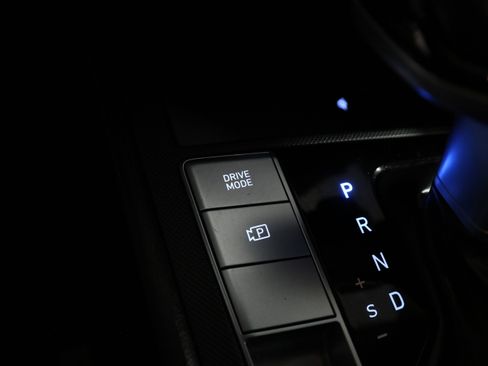 Used 2025 Hyundai Elantra SEL image 33