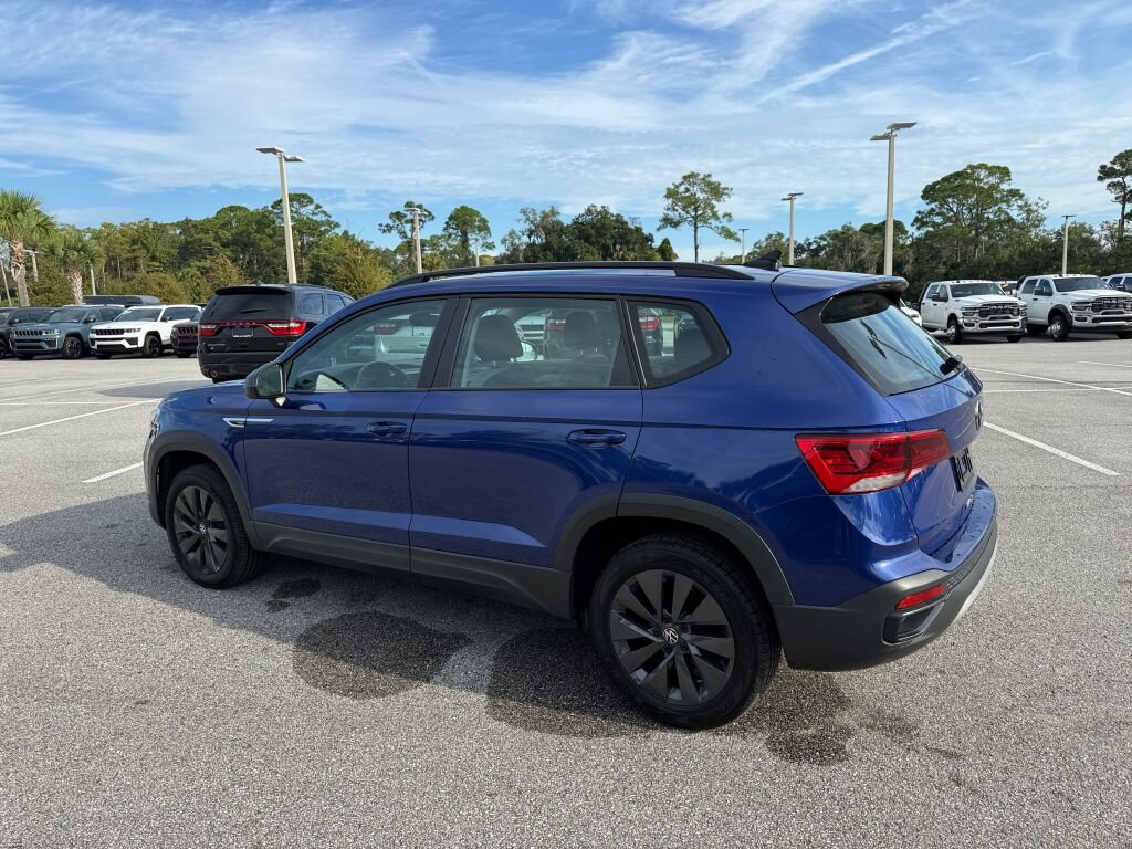 Used 2024 Volkswagen Taos S FWD image 5