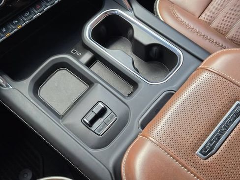 Used 2024 GMC Sierra 2500 Denali Ultimate AWD/4WD image 19