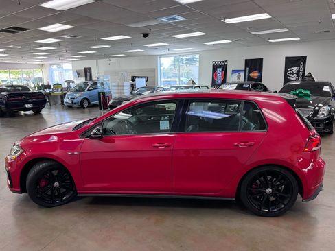 Used 2021 Volkswagen GTI SE image 2