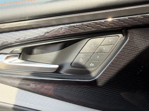 Certified 2025 Chevrolet Blazer EV SS image 35