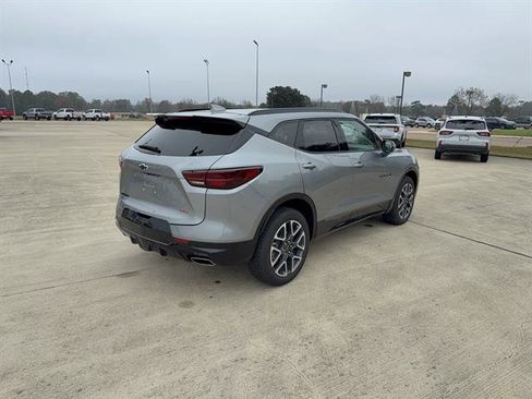 Used 2025 Chevrolet Blazer RS image 4