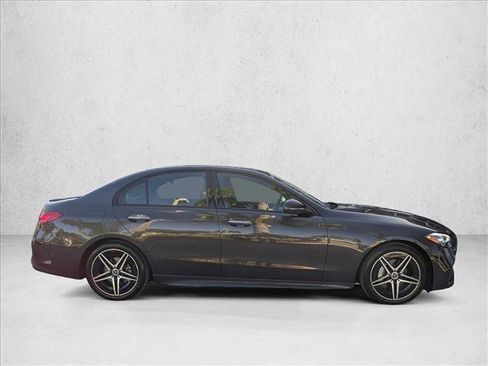 Used 2025 Mercedes-Benz C 300 Sedan image 4