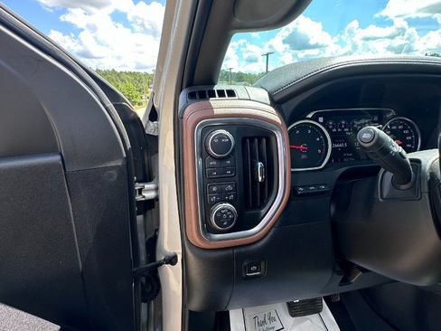 Used 2022 Chevrolet Silverado 3500 High Country AWD/4WD image 8