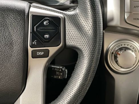 Used 2017 Toyota 4Runner SR5 image 30