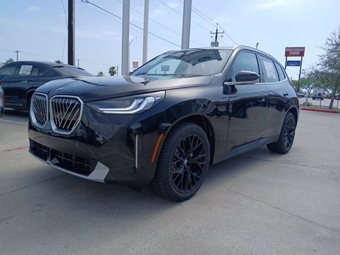 New 2025 BMW X3 xDrive30i w/ Convenience Package image 3