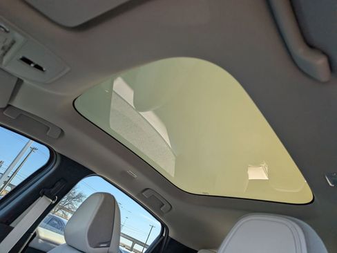 New 2026 Nissan Leaf Platinum+ FWD image 19