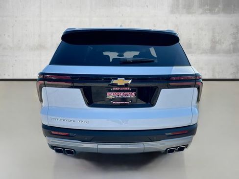 New 2025 Chevrolet Traverse LT w/ Enhanced Driving Package image 6