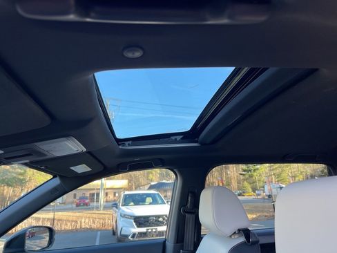 Certified 2023 Honda CR-V Sport Touring image 27