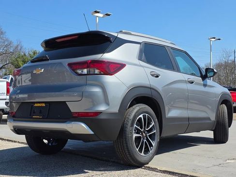 New 2026 Chevrolet TrailBlazer LT FWD image 16