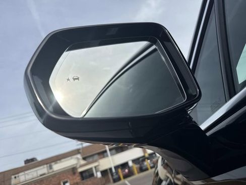Certified 2023 Cadillac XT5 Premium Luxury AWD/4WD image 13