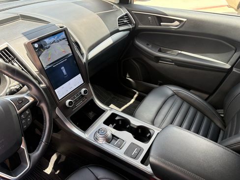 Used 2021 Ford Edge SEL w/ Convenience Package AWD/4WD image 16