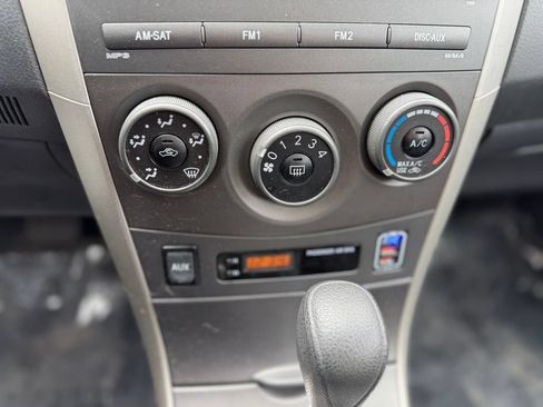Used 2011 Toyota Corolla S FWD image 4