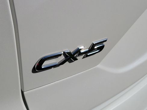 Used 2017 MAZDA CX-5 Touring FWD image 17