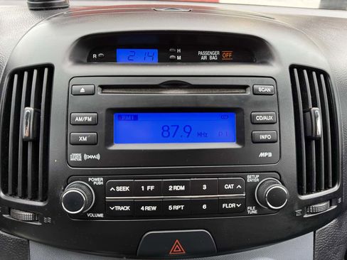 Used 2009 Hyundai Elantra SE w/ Premium Pkg 4 image 18