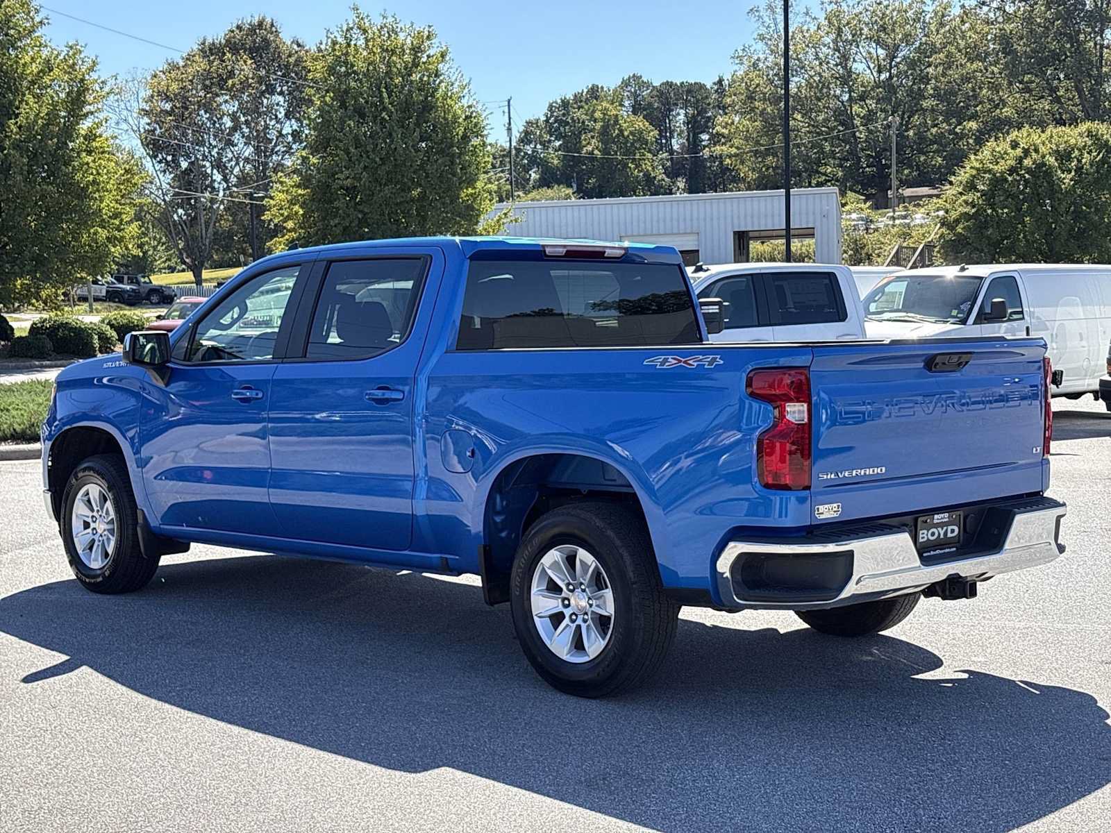 Used 2025 Chevrolet Silverado 1500 LT AWD/4WD image 8