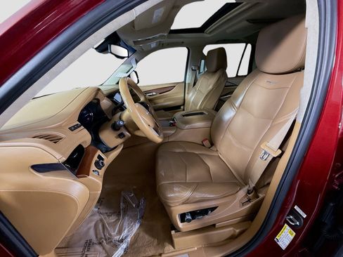 Used 2016 Cadillac Escalade Platinum image 21