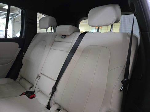 Used 2026 Mercedes-Benz GLB 250 4MATIC image 17