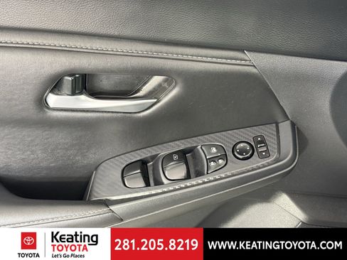 Used 2025 Nissan Sentra SV image 12