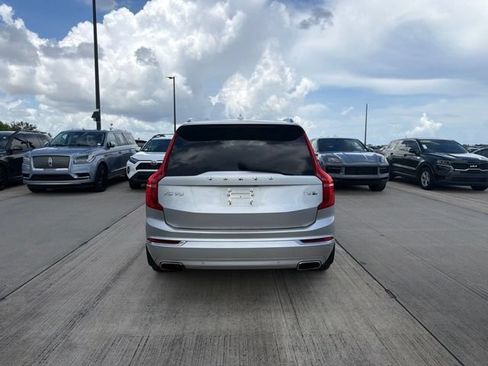Used 2016 Volvo XC90 T8 Inscription w/ Protection Package Plus AWD/4WD image 4