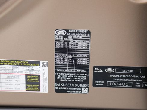 Used 2023 Land Rover Range Rover SV AWD/4WD image 43