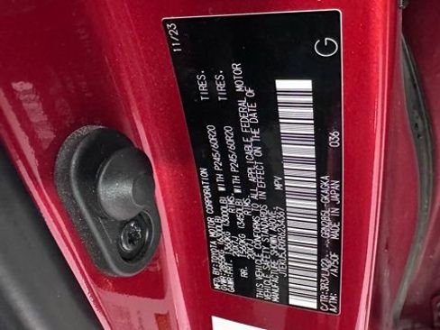 Used 2024 Toyota 4Runner Limited image 33