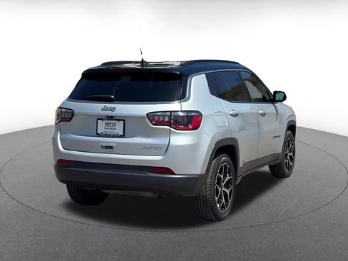 Used 2025 Jeep Compass Limited AWD/4WD image 13
