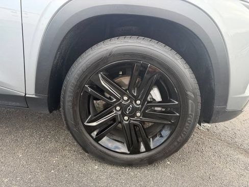 Used 2025 Chevrolet Trax ACTIV w/ Driver Confidence Package FWD image 5