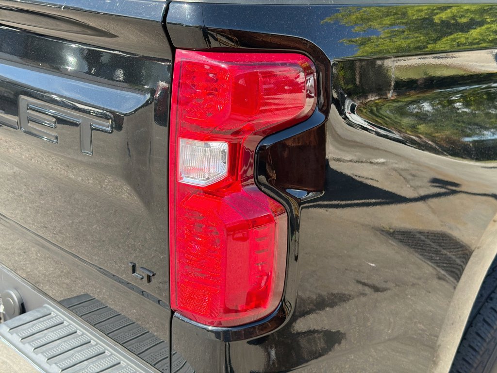 Used 2024 Chevrolet Silverado 1500 LT w/ LPO, Dark Essentials Package RWD image 28