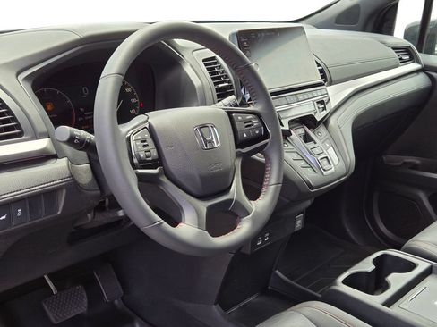 Used 2025 Honda Odyssey Sport-L image 17