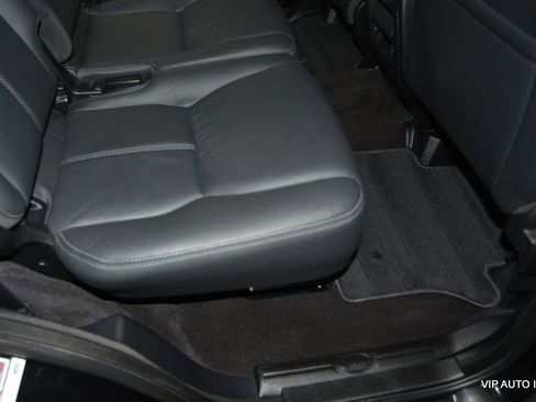 Used 2016 Land Rover LR4 HSE LUX image 28