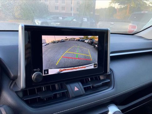 Used 2023 Toyota RAV4 XLE w/ Convenience Package image 28